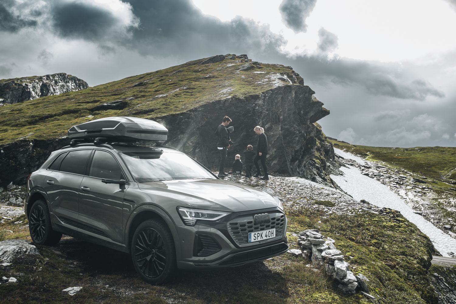 Audi SUV with a thule roof mounted Cargo Carrier